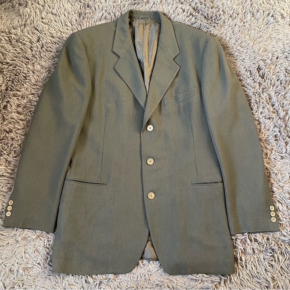Giorgio Armani A. Milano Borgonuovo 21 Blazer with Button Accent